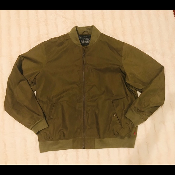 Levi's Other - 🎉HOST PICK 4/1🎉 men’s Levi’s jacket